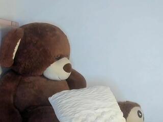 Chloe Bonnet webcam model stream image