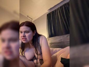 JullietteLatte webcam bongacams model stream image