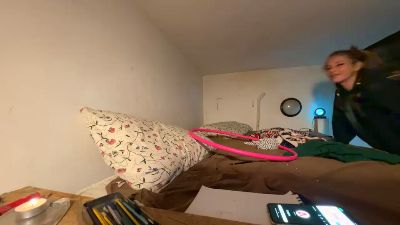 SpacerWoman webcam model stream image