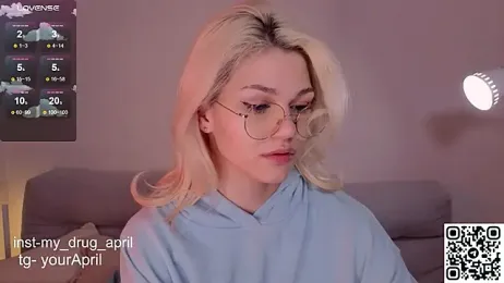 MyApril webcam model stream image