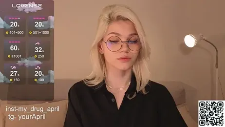 MyApril webcam model stream image