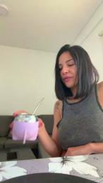 Soyestrella webcam model stream image