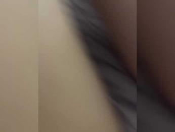 tiikiiii webcam model stream image