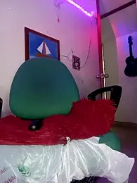 Ema_goddess webcam model stream image