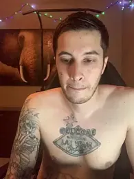 JuicyJoshy webcam stripchat model stream image