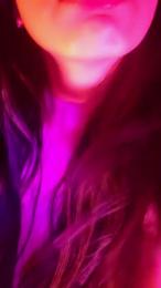 Aloneathome22 webcam model stream image