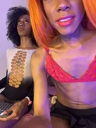 Mara_royal webcam model stream image