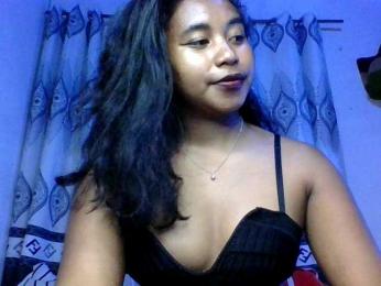 Pauliemarie webcam bongacams model stream image