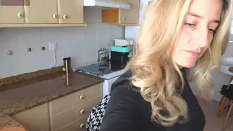 Lunamix webcam model stream image