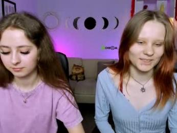 lucy_shy3 webcam model stream image