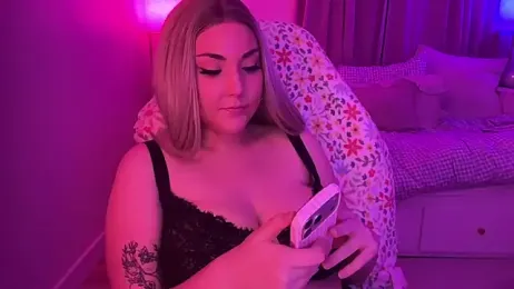 BellaMarieXO webcam model stream image