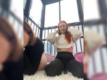 radianttwoX webcam bongacams model stream image