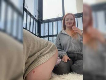 radianttwoX webcam bongacams model stream image