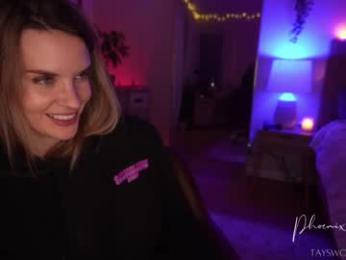 phoenix_taylor webcam chaturbate model stream image