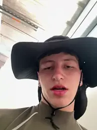 ARON_LUXX webcam stripchat model stream image