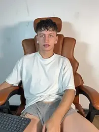 ARON_LUXX webcam model stream image