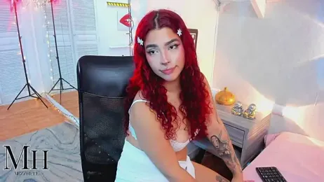 MizzHell webcam stripchat model stream image