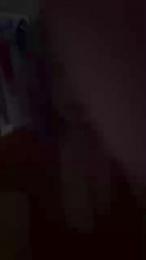 Rayvenred webcam model stream image