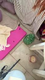 Rayvenred webcam model stream image