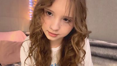 NidiaButtner webcam model stream image