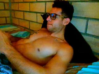 Mike Sanderss webcam flirt4free model stream image