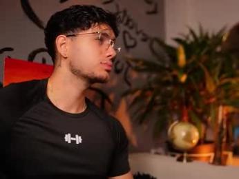 noha_miler webcam model stream image