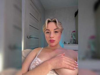 Mila-m webcam bongacams model stream image