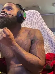 StandOnthatboy webcam model stream image