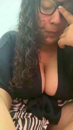 Violettom_ webcam model stream image