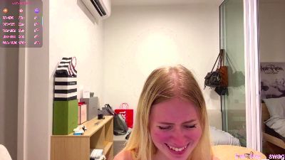 LeliaHier webcam model stream image