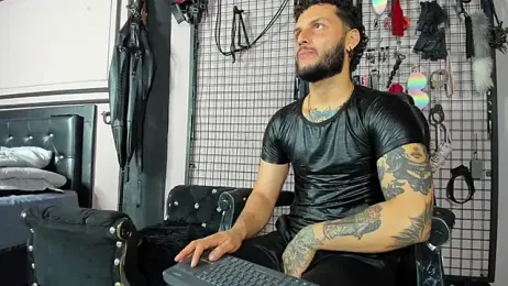 Twisted_Fantasy webcam stripchat model stream image