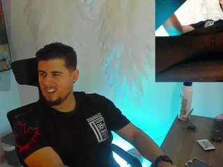 ryan-evanss webcam model stream image