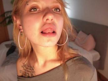 NaomiRosy webcam model stream image