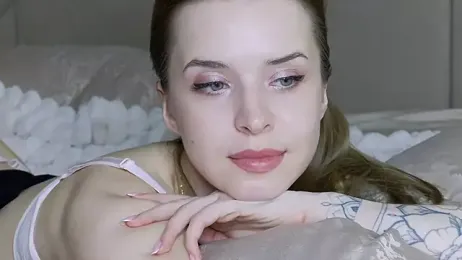 Touch_me webcam stripchat model stream image