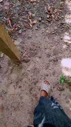 Scarlett_pee webcam model stream image