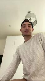 __Matteo_ webcam model stream image