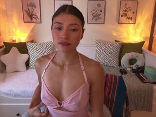 Alejandhra webcam flirt4free model stream image