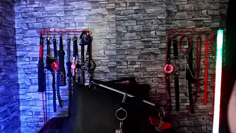 slave_Rubi webcam model stream image