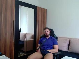 Darius Giles webcam model stream image