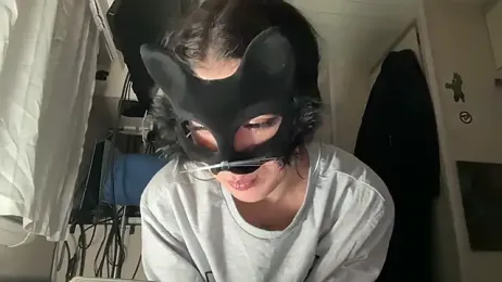 SilentScreamsVan- webcam model stream image