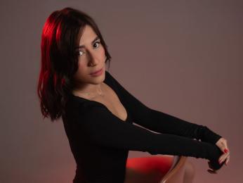 AlesiaNoir webcam model stream image