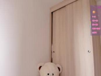 sofia_rivers_ webcam model stream image