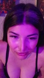 DolceNazz webcam model stream image