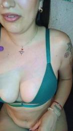 DolceNazz webcam model stream image