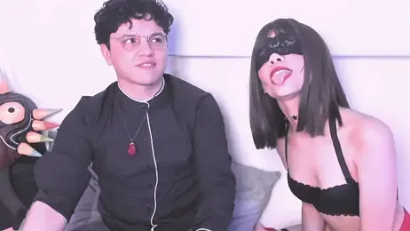 Tuxxxedo webcam model stream image