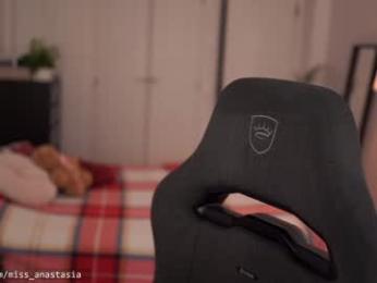 yours_anastasia webcam model stream image