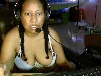Eirondra-valeen webcam model stream image