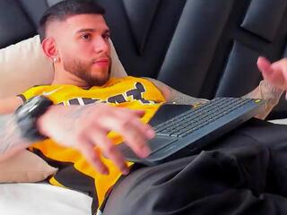 Robert Croy webcam model stream image