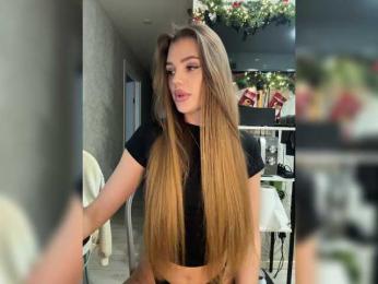 SweetyMia webcam bongacams model stream image