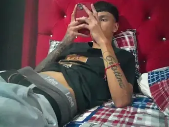 glopetitooo webcam model stream image